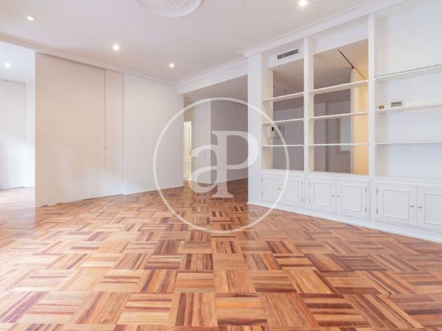 Piso de alto standing en alquiler en Madrid, España