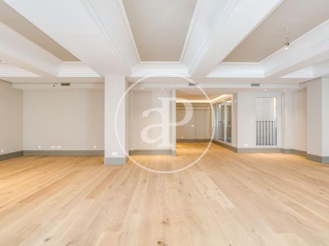 Piso de alto standing en alquiler en Madrid, España