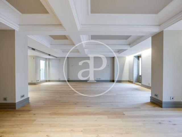 Piso de alto standing en alquiler en Madrid, España