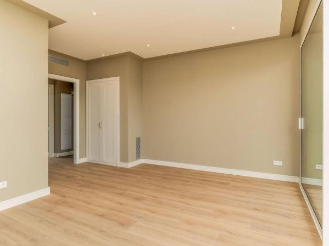 Piso de alto standing de 99 m2 en alquiler en Sabadell, España