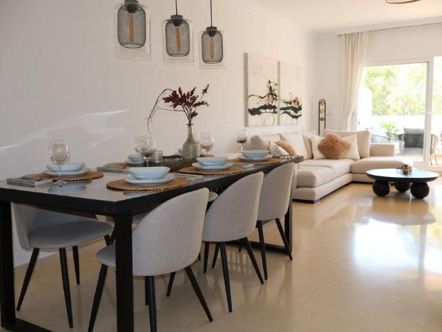 Piso de alto standing en alquiler en Urbanización Marbella Este, Andalucía
