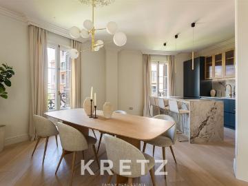 Piso de alto standing de 201 m2 en venta en Barcelona, Cataluña