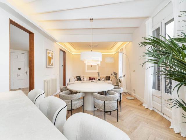 Piso de alto standing en venta en Barcelona, Cataluña