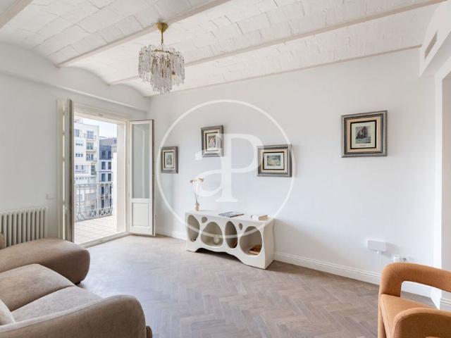Piso de alto standing en venta en Barcelona, España