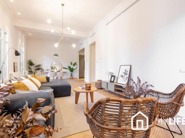 Piso de alto standing en venta en Barcelona, España