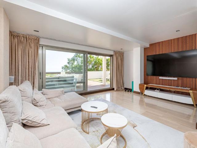 Piso de alto standing en venta en Benahavís, Andalucía