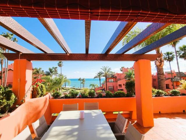 Piso de alto standing en venta en Estepona, Andalucía