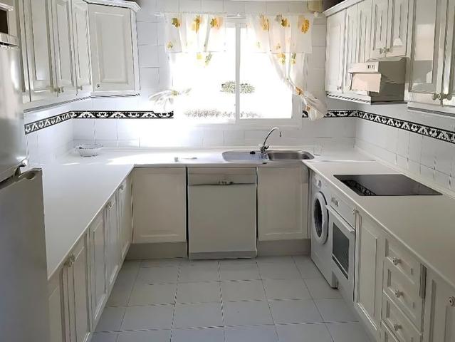 Piso de alto standing en venta en Estepona, Andalucía