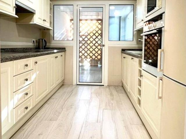 Piso de alto standing en venta en Estepona, Andalucía