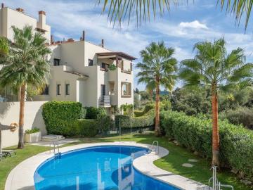 Piso de alto standing en venta en Estepona, España