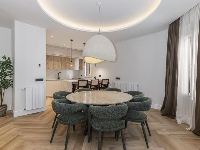 Piso de alto standing en venta en Madrid, España