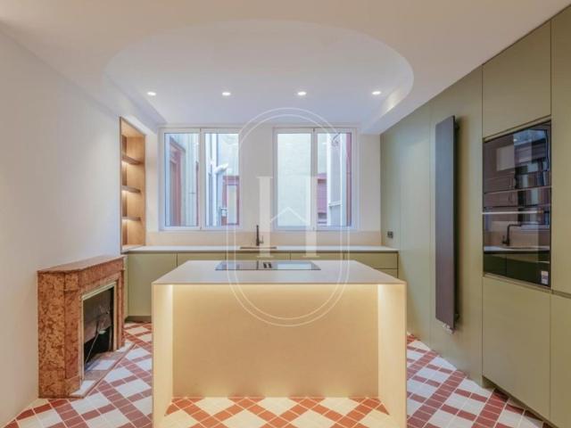 Piso de alto standing de 189 m2 en venta en Madrid, España