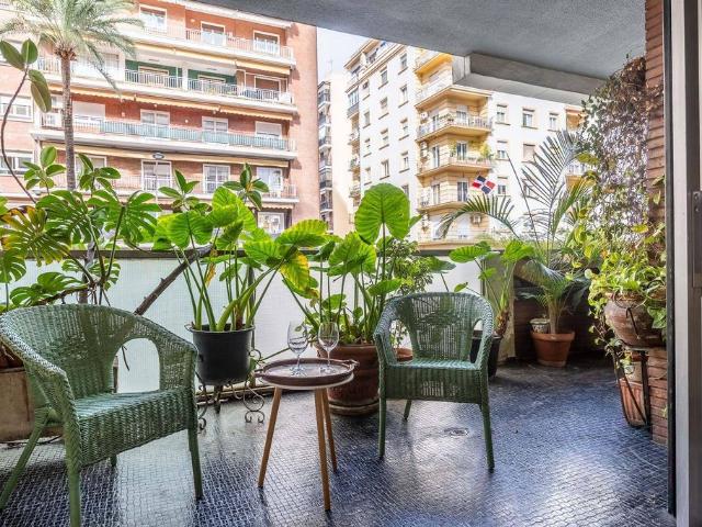 Piso de alto standing en venta en Sevilla, España