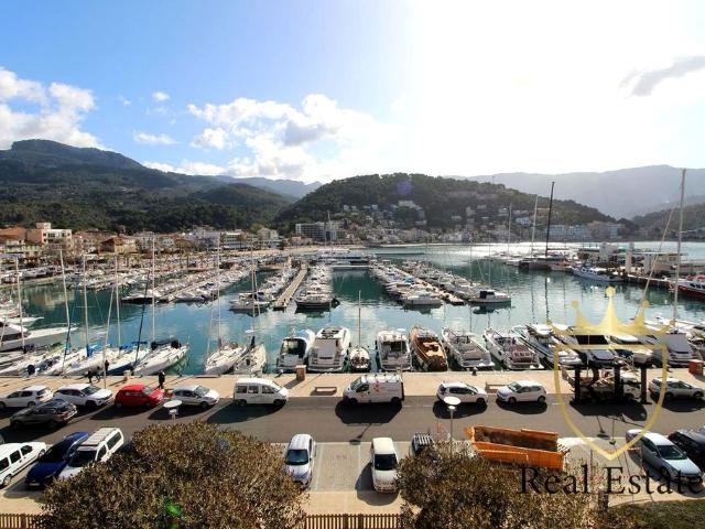 Piso de alto standing en venta en Port de Sóller, España