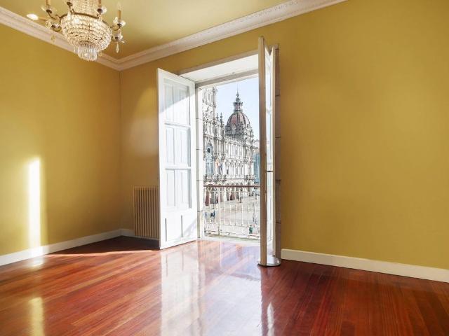 Piso de lujo en venta en Plaza de María Pita 24, La Coruña, Provincia de La Coruña, Galicia