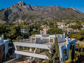 Piso de alto standing en venta en The Golden Mile, Marbella, Andalucía