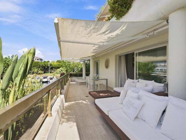 Piso de alto standing situado en planta primera en la Marina. 113m² Platja d'Aro