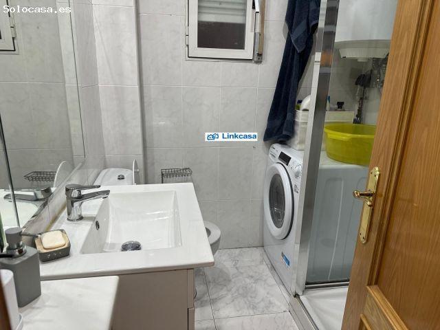 Piso de cuatro habitaciones en Márques de Vadillo