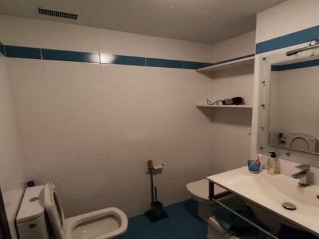 Piso de cuatro habitaciones para estudiantes