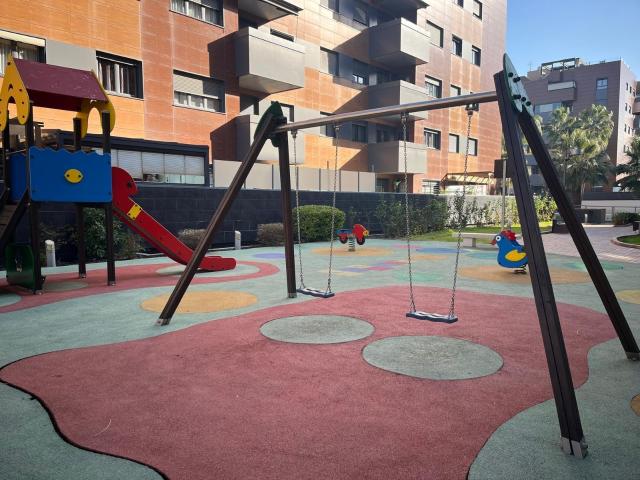 PISO DE DOS DORMITORIOS EN PARQUE LAGOS!