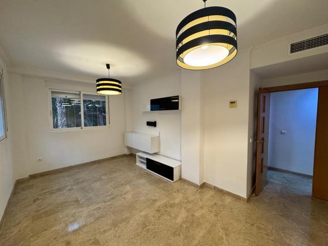 PISO DE DOS HABITACIONES EN PLENO CENTRO DE ALBAL 160.000€