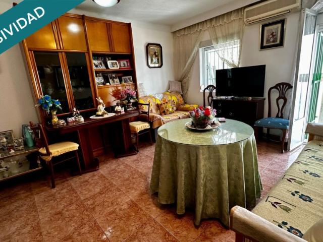 Piso de 2 habitaciones y 1 baño