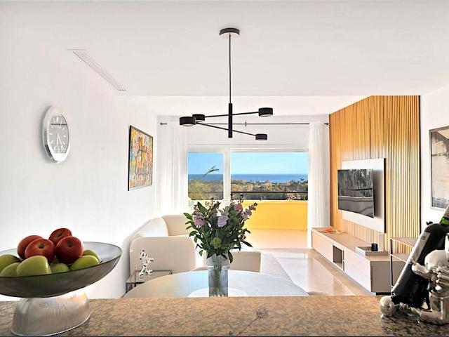Piso de lujo de 104 m2 en venta en Marbella, Andalucía