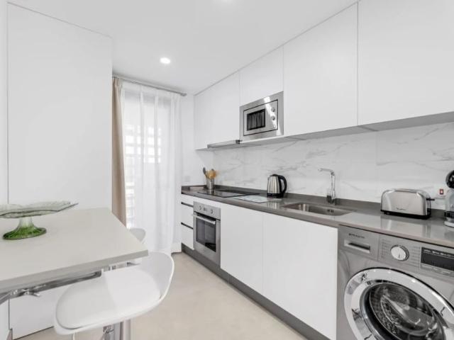 Piso de lujo de 100 m2 en alquiler en Nueva Andalucia, Andalucía