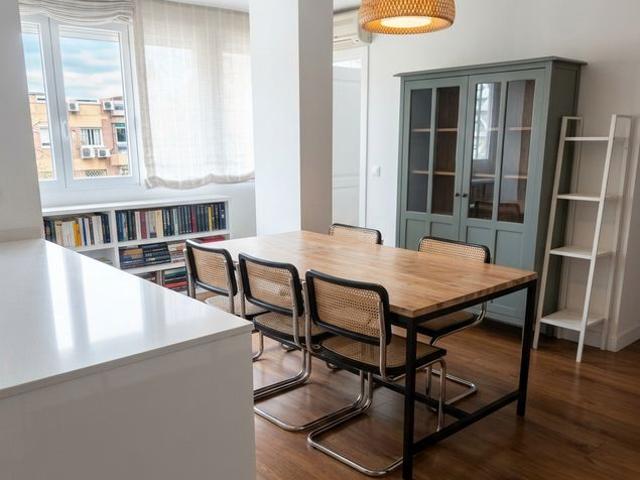 Piso de lujo de 100 m2 en venta en Calle de Torrelaguna 108, Colina, Ciudad Lineal, Madrid, Comunidad de Madrid