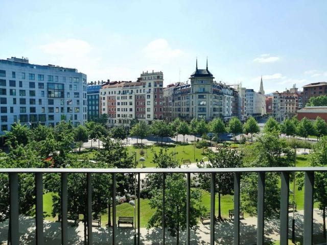 Piso de lujo de 115 m2 en alquiler en Bilbao, España