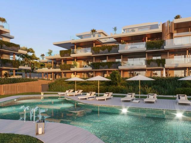 Piso de lujo de 119 m2 en venta en Estepona, Andalucía