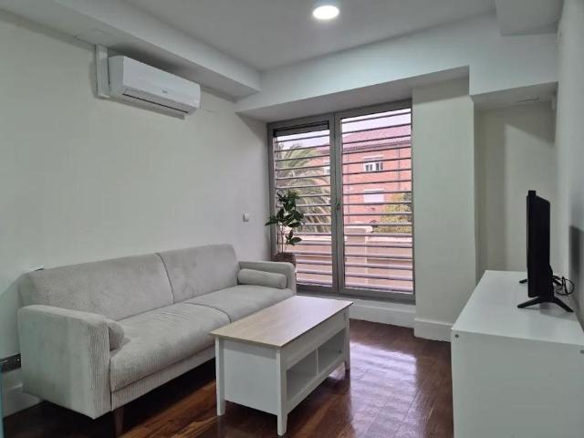 Piso de alto standing de 110 m2 en venta en Madrid, España