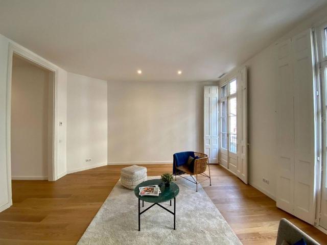 Piso de lujo de 125 m2 en venta en Barcelona, España