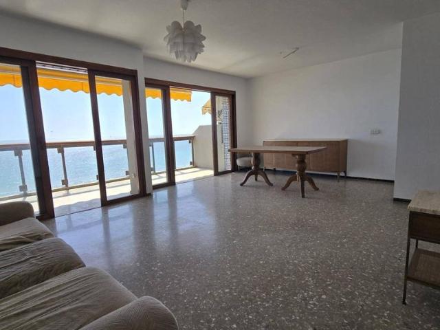 Piso de lujo de 120 m2 en venta en Alicante, España