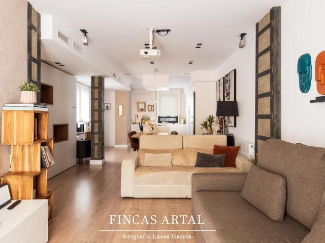Piso de lujo de 121 m2 en venta en Zaragoza, España