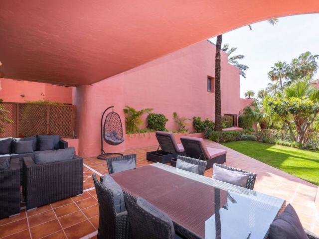 Piso de lujo de 130 m2 en venta en Marbella, Andalucía