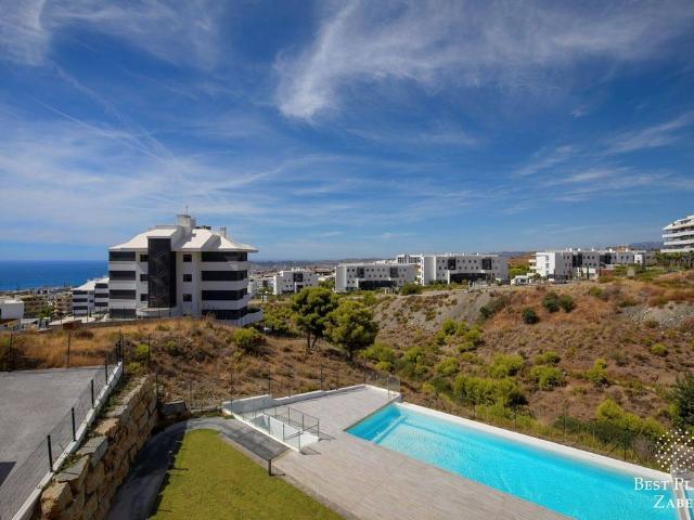 Piso de lujo de 132 m2 en venta en Calle Eva, 2, Fuengirola, Andalucía