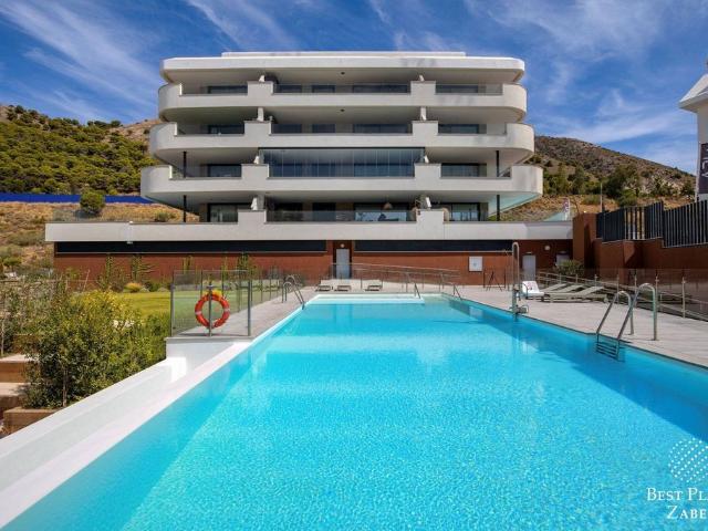 Piso de lujo de 132 m2 en venta en Calle Eva, 2, Fuengirola, Andalucía