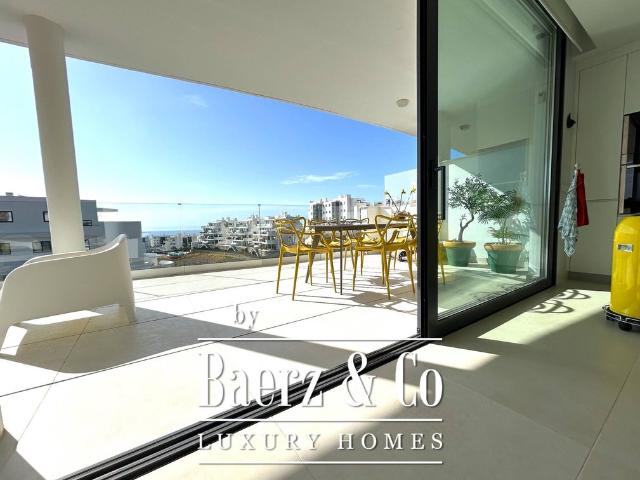 Piso de lujo de 132 m2 en venta en Calle Leticia, Fuengirola, Andalucía