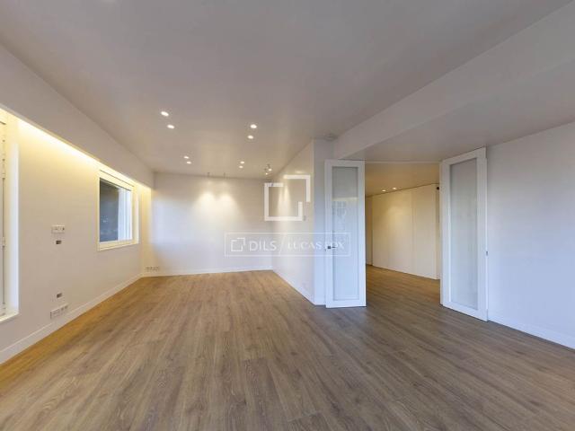 Piso de lujo de 144 m2 en venta en Vigo, Galicia