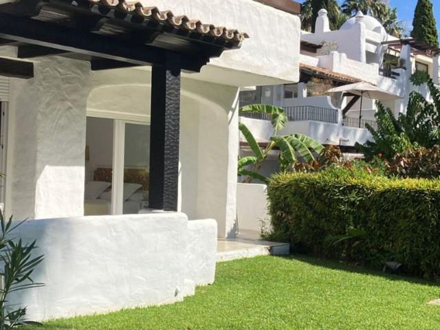 Piso de lujo de 145 m2 en venta en Puerto Banús, Andalucía