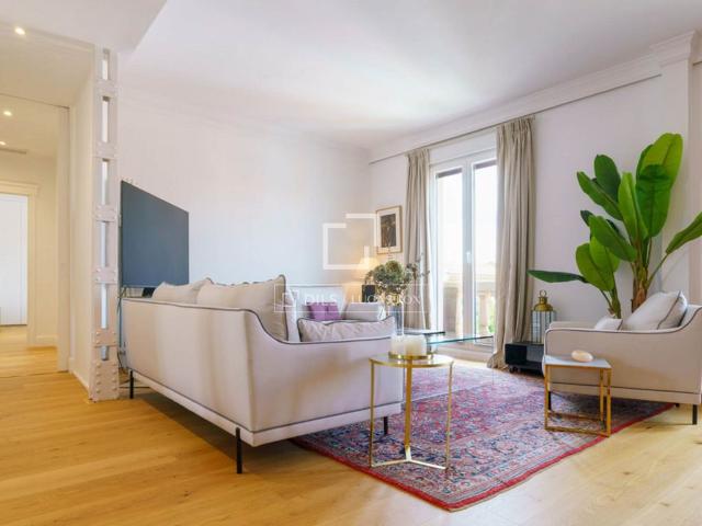 Piso de alto standing de 140 m2 en alquiler en Madrid, Comunidad de Madrid