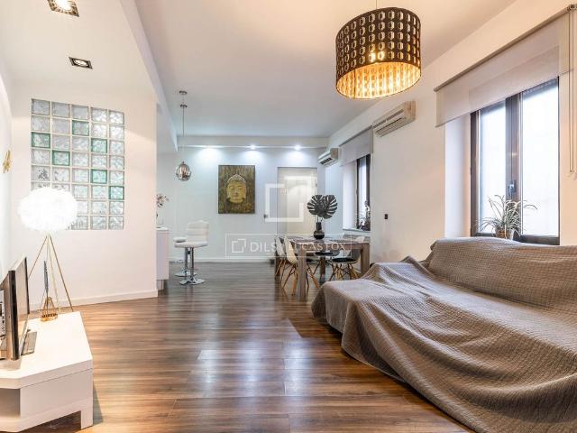 Piso de alto standing de 158 m2 en alquiler en Madrid, España