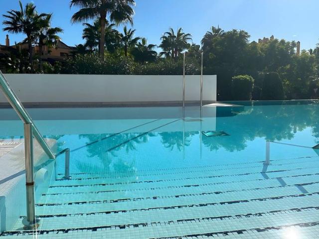 Piso de lujo de 159 m2 en venta en Marbella, España