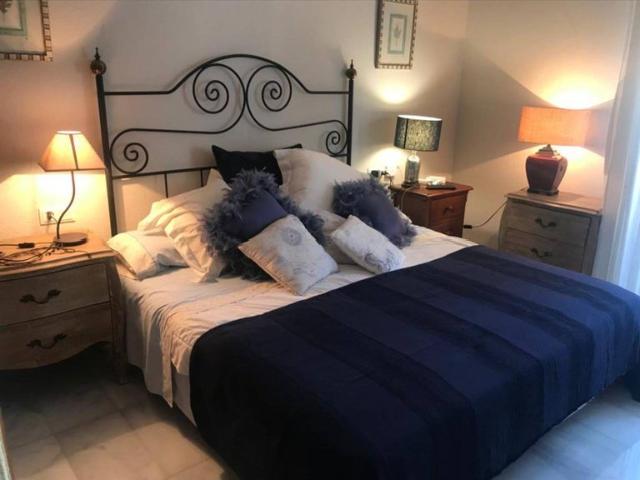 Piso de lujo de 150 m2 en venta en Puerto Banús, España