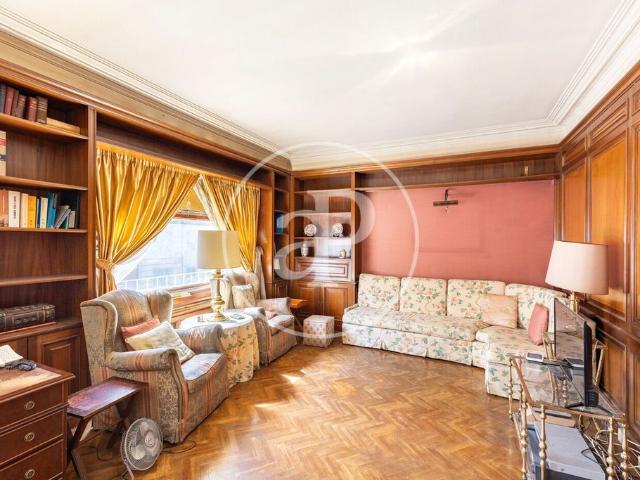 Piso de lujo de 151 m2 en venta en Barcelona, Cataluña