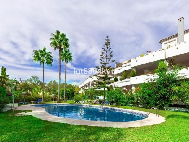 Piso de lujo de 100 m2 en venta en The Golden Mile, Marbella, Andalucía