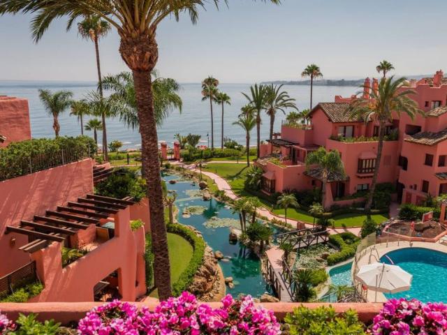 Piso de lujo de 163 m2 en venta en Estepona, Andalucía