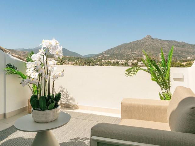 Piso de lujo de 196 m2 en venta en Marbella, Andalucía