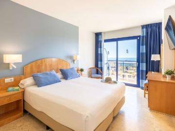 Piso de lujo de 1 m2 en venta en Paseo marítimo de Fuengirola, Málaga, Andalucía